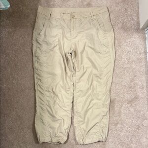 Eddie Bauer Lightweight Crop Pants, Size 10
